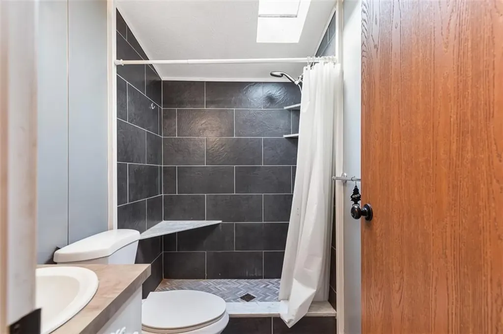 27 Woodward Road, 40 Lincoln RI 02865
