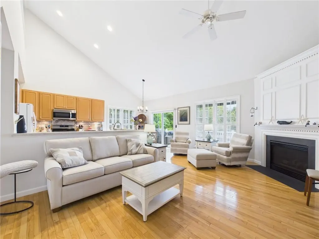 11 Starboard Terrace Narragansett RI 02882