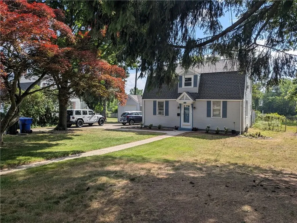 512 Woonasquatucket Avenue North Providence RI 02911