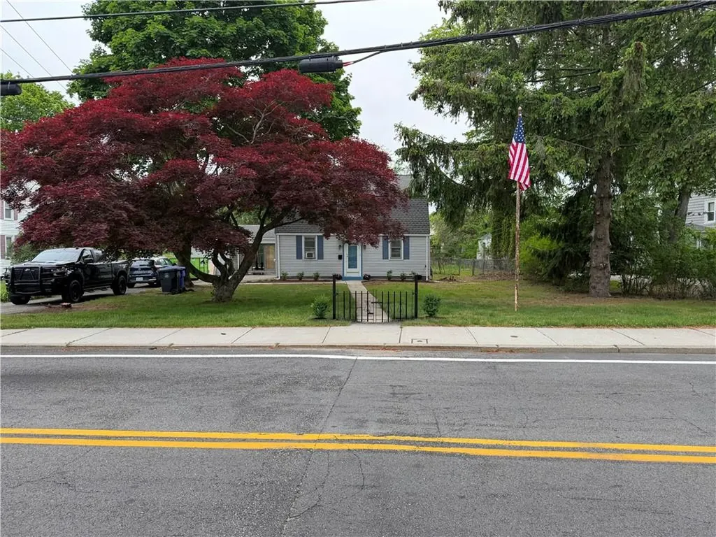 512 Woonasquatucket Avenue North Providence RI 02911