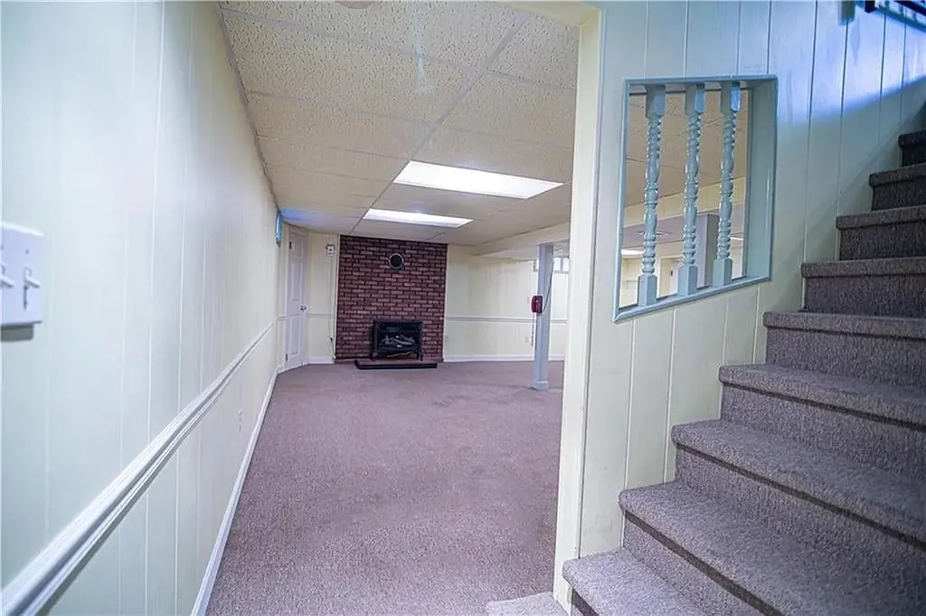 130 Kerri Lyn Road Warwick RI 02889