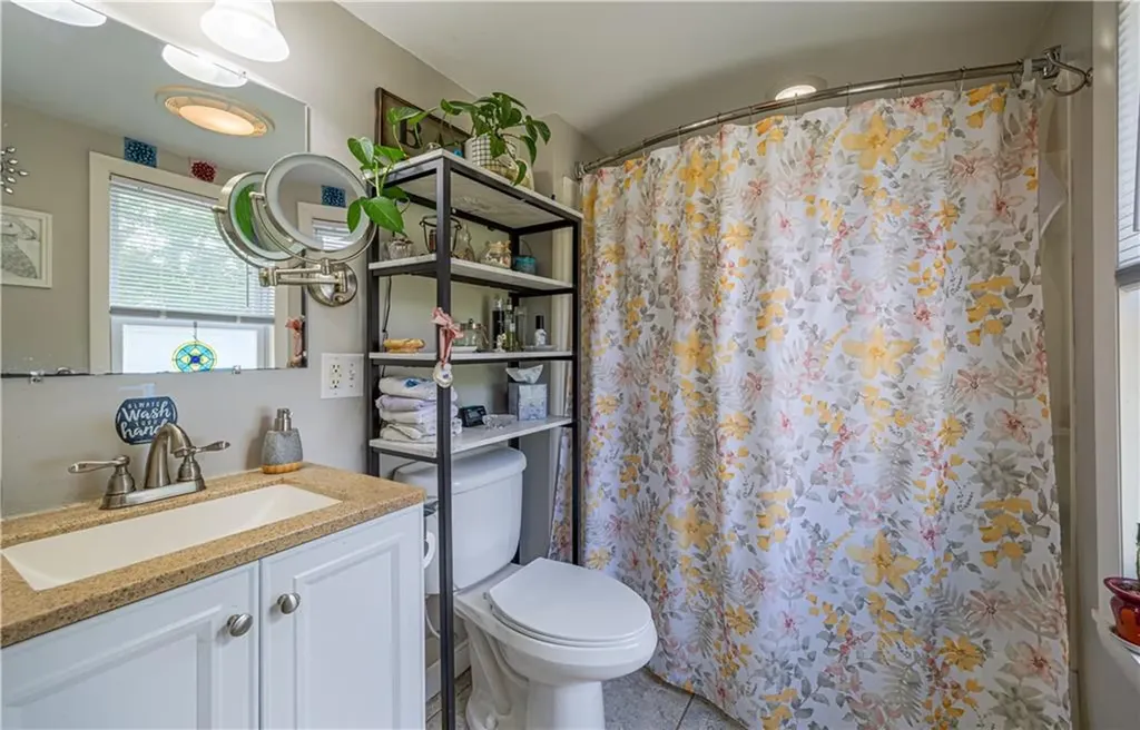 43 Duane Street Warwick RI 02818