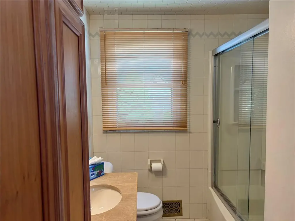 52 Elm Drive Cranston RI 02920