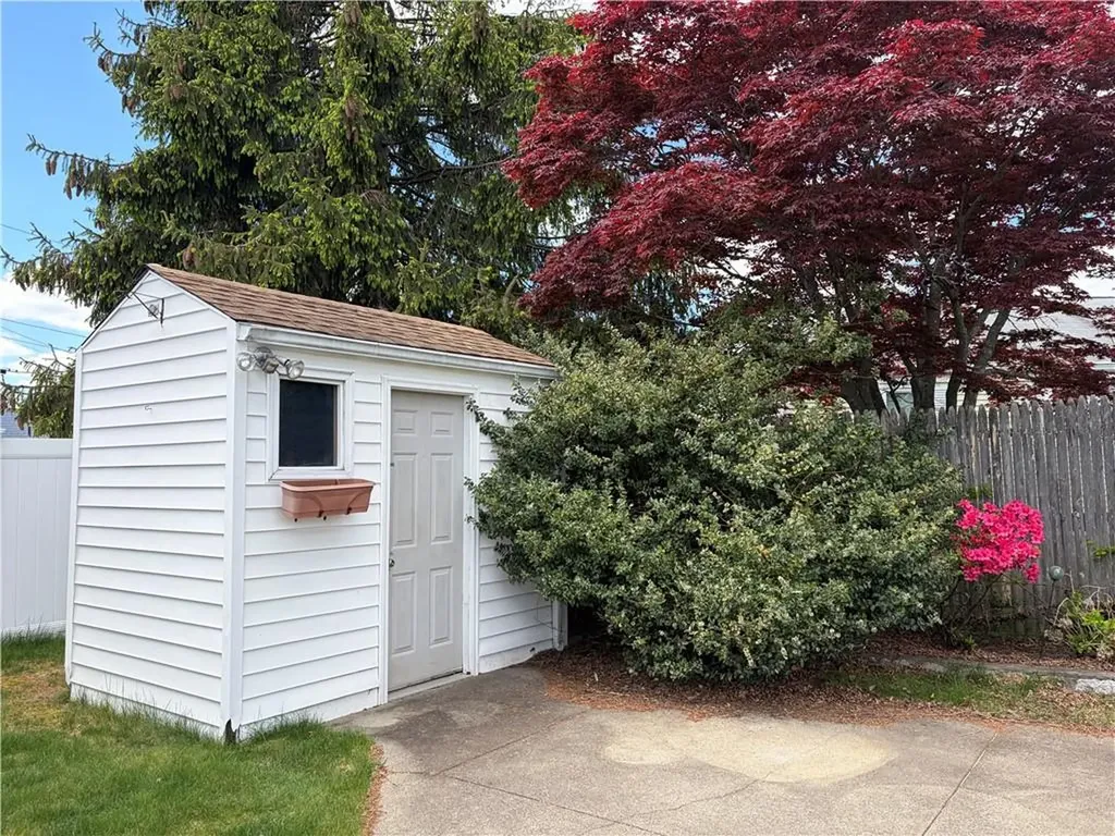 52 Elm Drive Cranston RI 02920