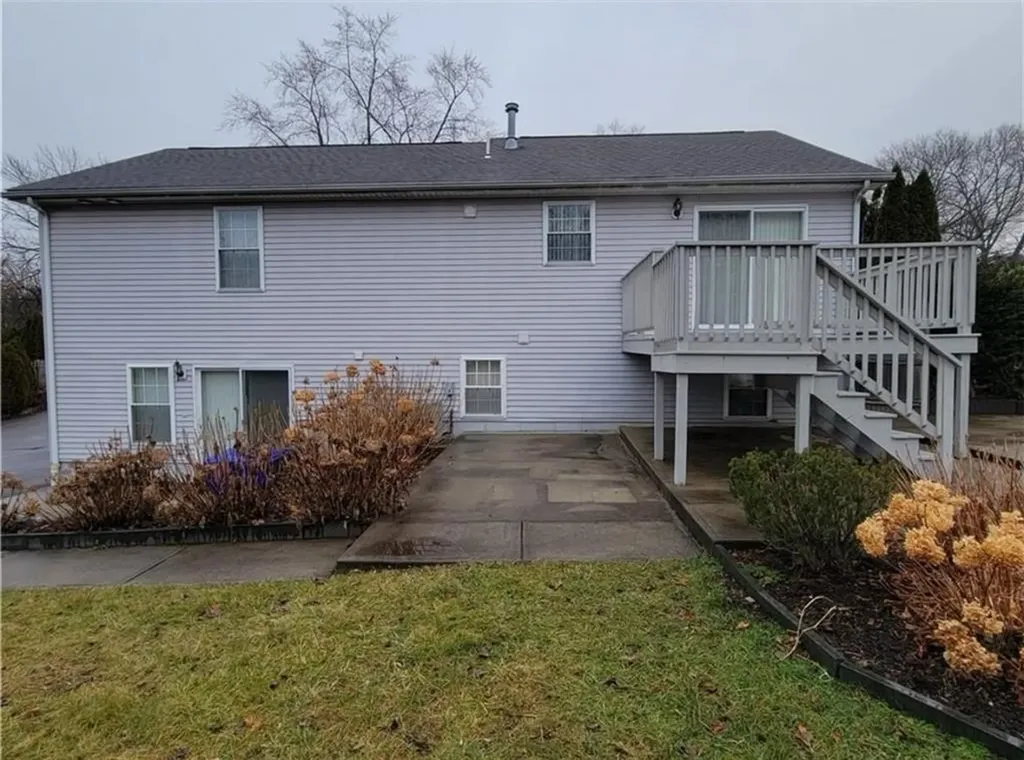 15 S Locust Avenue North Providence RI 02911