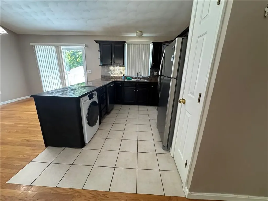 15 S Locust Avenue North Providence RI 02911