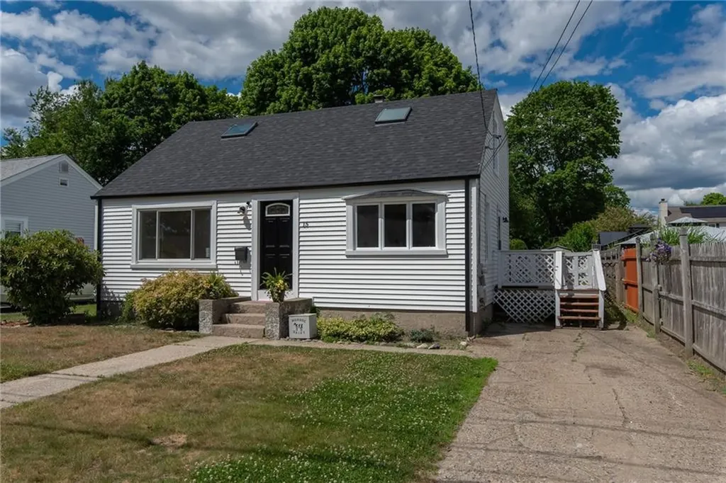 15 Gage Street Warwick RI 02889