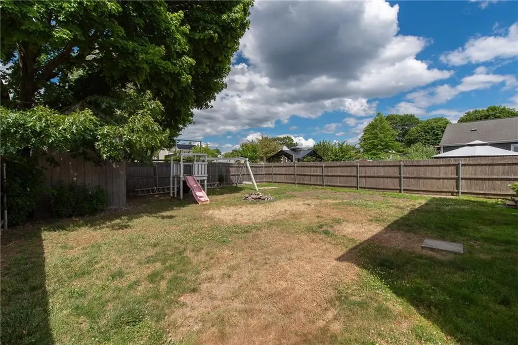 15 Gage Street Warwick RI 02889