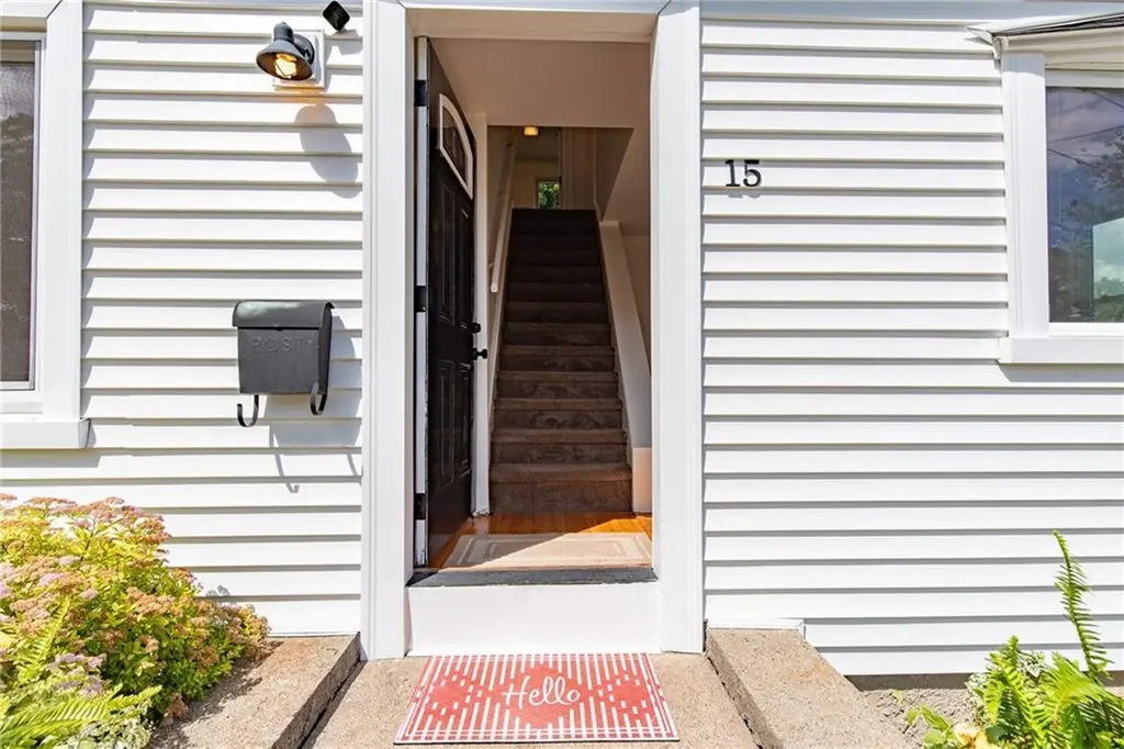15 Gage Street Warwick RI 02889