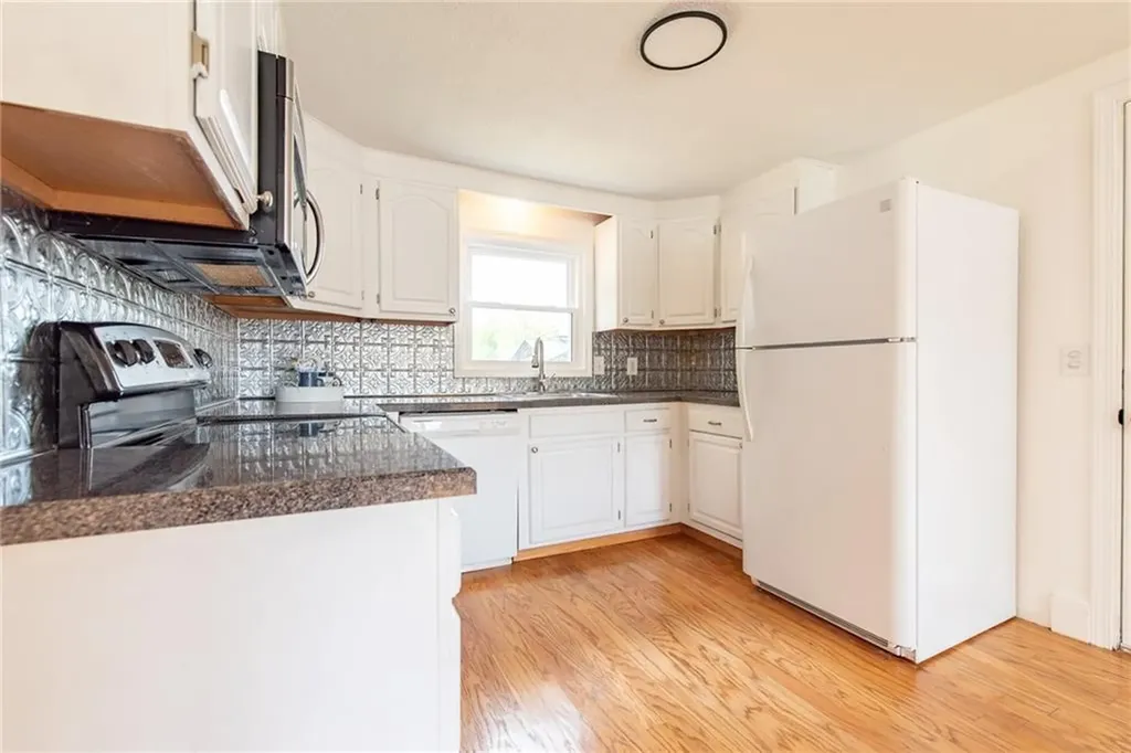15 Gage Street Warwick RI 02889