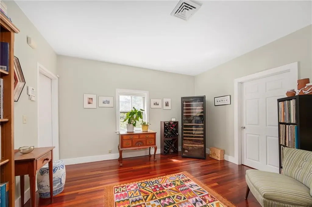 407 Broadway Providence RI 02909