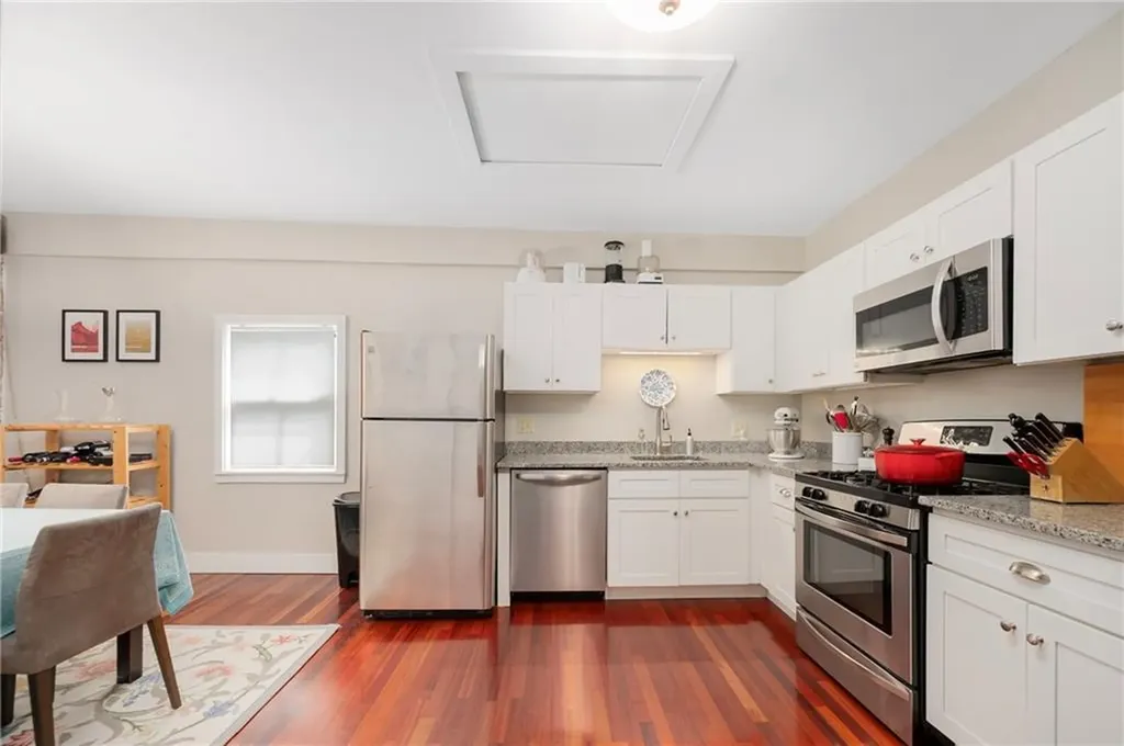 407 Broadway Providence RI 02909