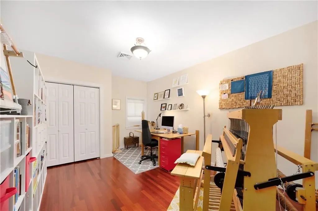 407 Broadway Providence RI 02909