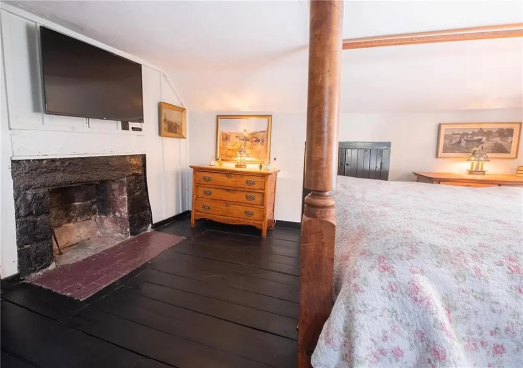 1724 South Road South Kingstown RI 02881