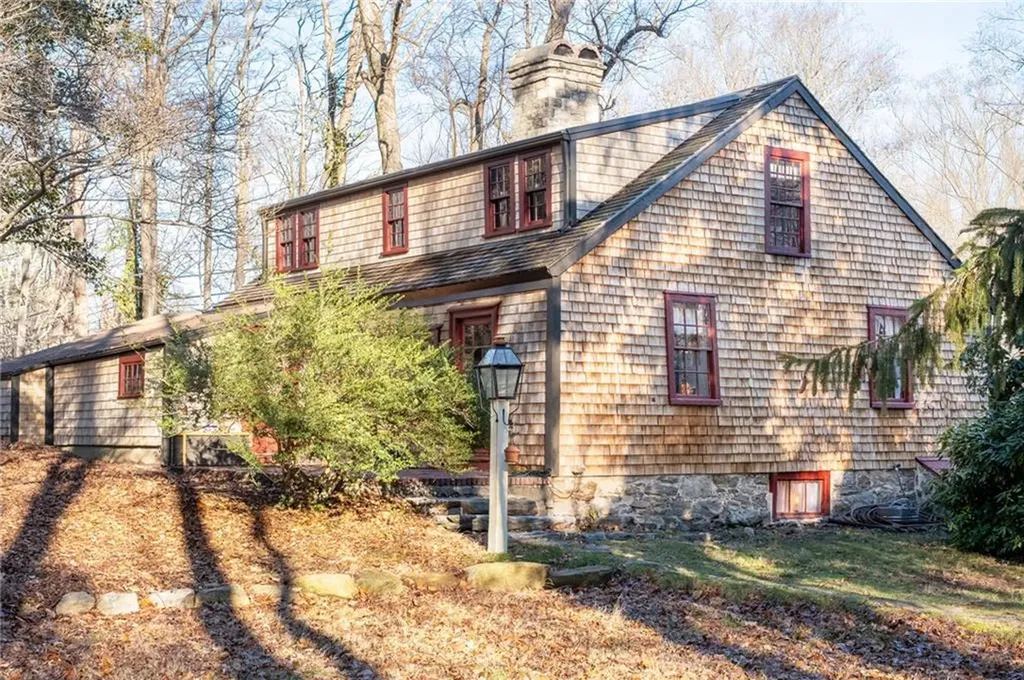 1724 South Road South Kingstown RI 02881