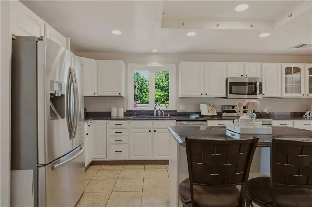 32 James Francis Terrace Middletown RI 02842
