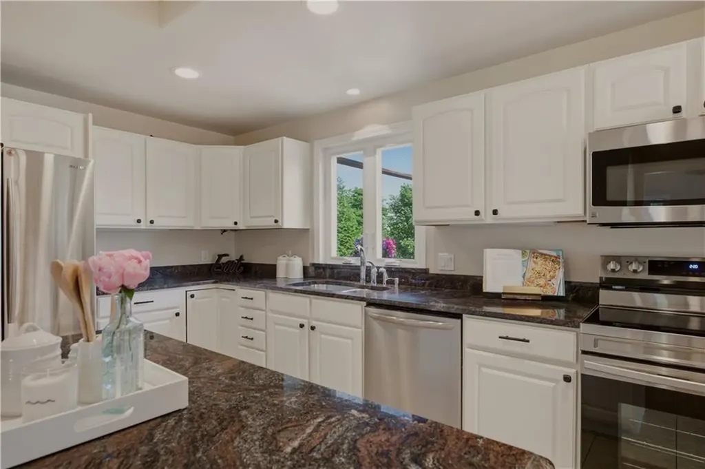 32 James Francis Terrace Middletown RI 02842