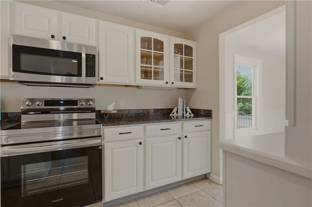 32 James Francis Terrace Middletown RI 02842