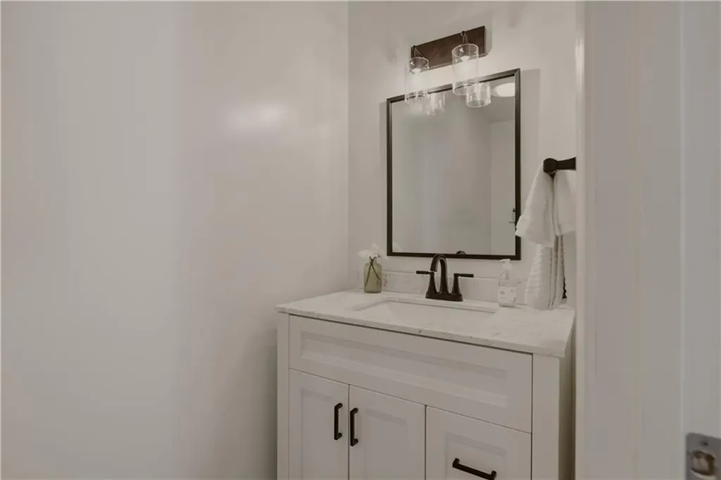 32 James Francis Terrace Middletown RI 02842