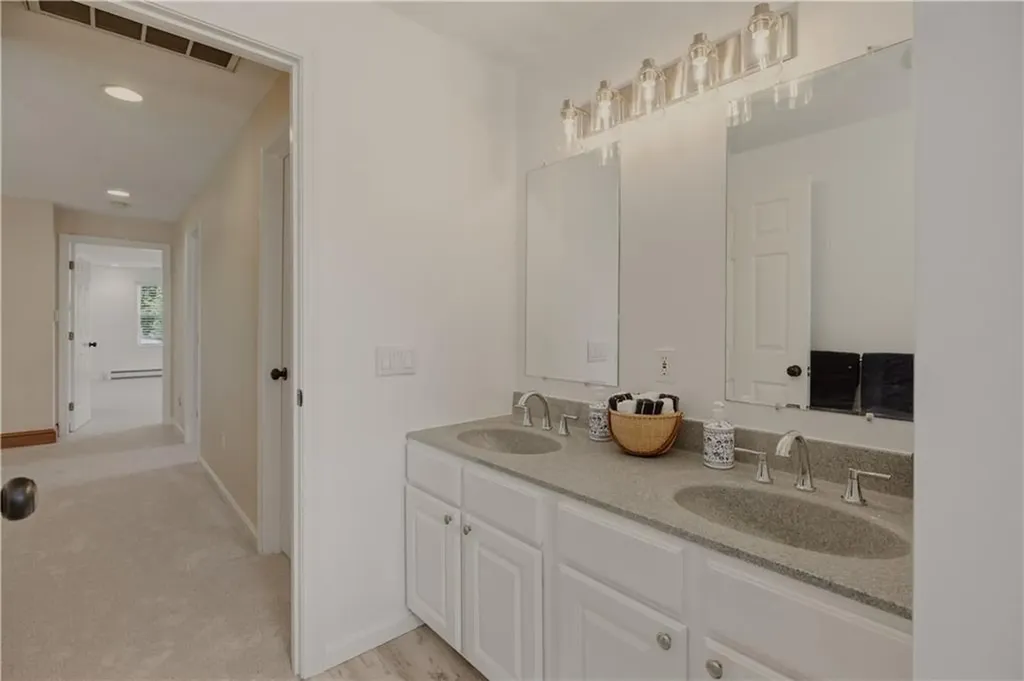 32 James Francis Terrace Middletown RI 02842