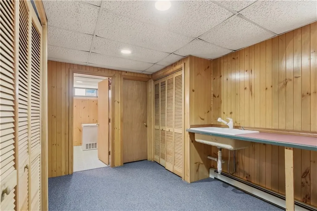 32 James Francis Terrace Middletown RI 02842