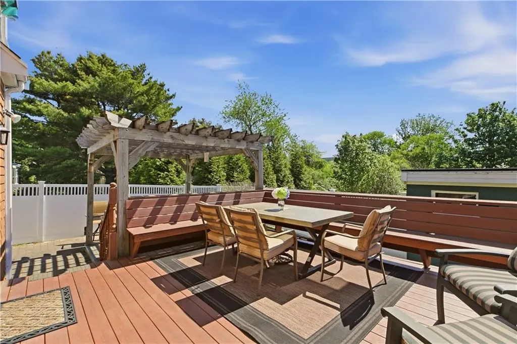 32 James Francis Terrace Middletown RI 02842