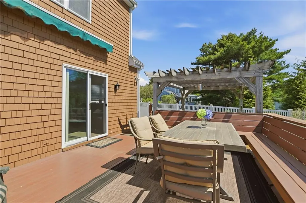 32 James Francis Terrace Middletown RI 02842
