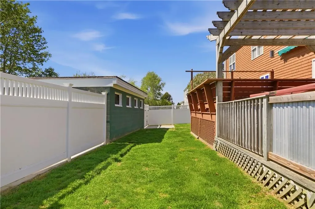 32 James Francis Terrace Middletown RI 02842