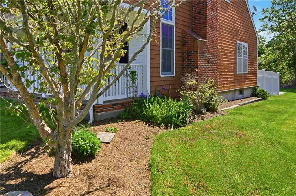 32 James Francis Terrace Middletown RI 02842