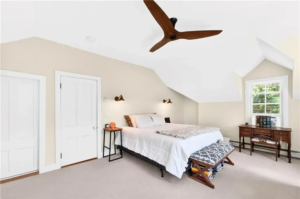 108 Oak Street Hopkinton RI 02804