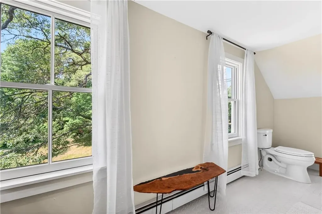 108 Oak Street Hopkinton RI 02804