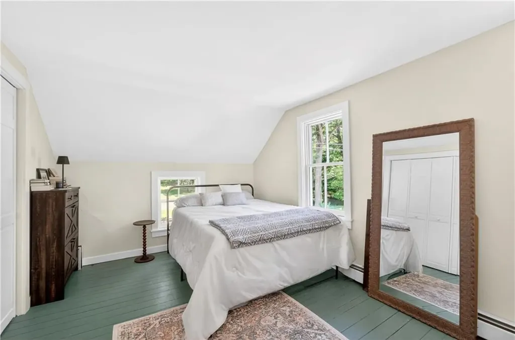 108 Oak Street Hopkinton RI 02804