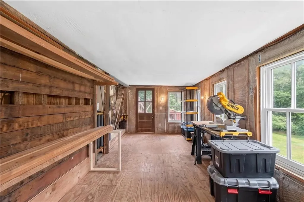 108 Oak Street Hopkinton RI 02804