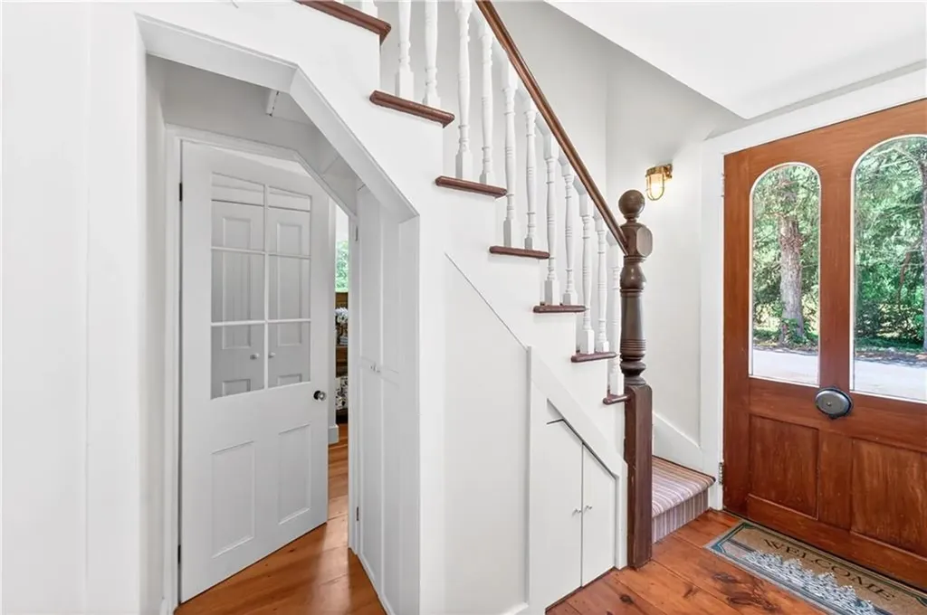 108 Oak Street Hopkinton RI 02804