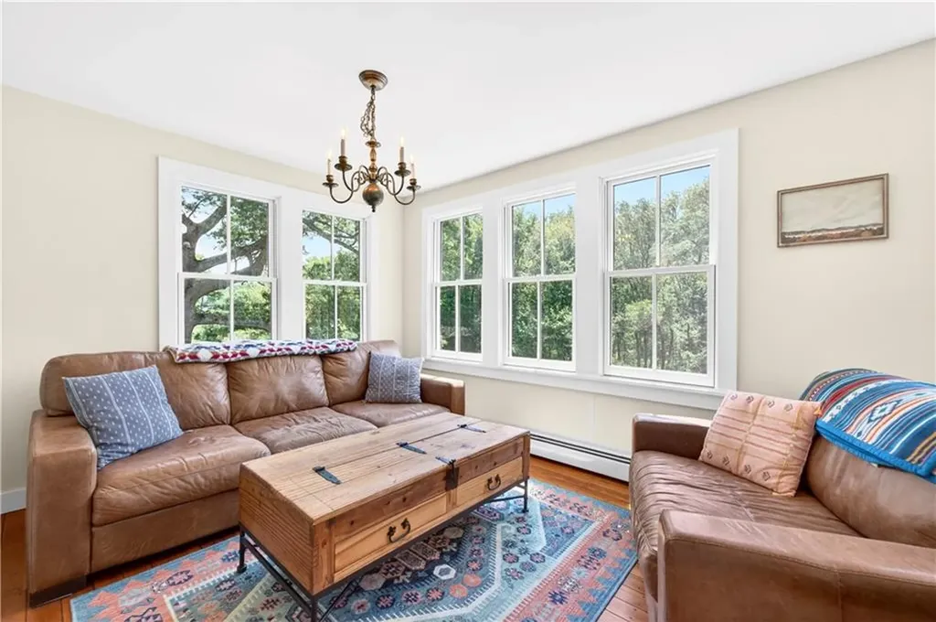 108 Oak Street Hopkinton RI 02804