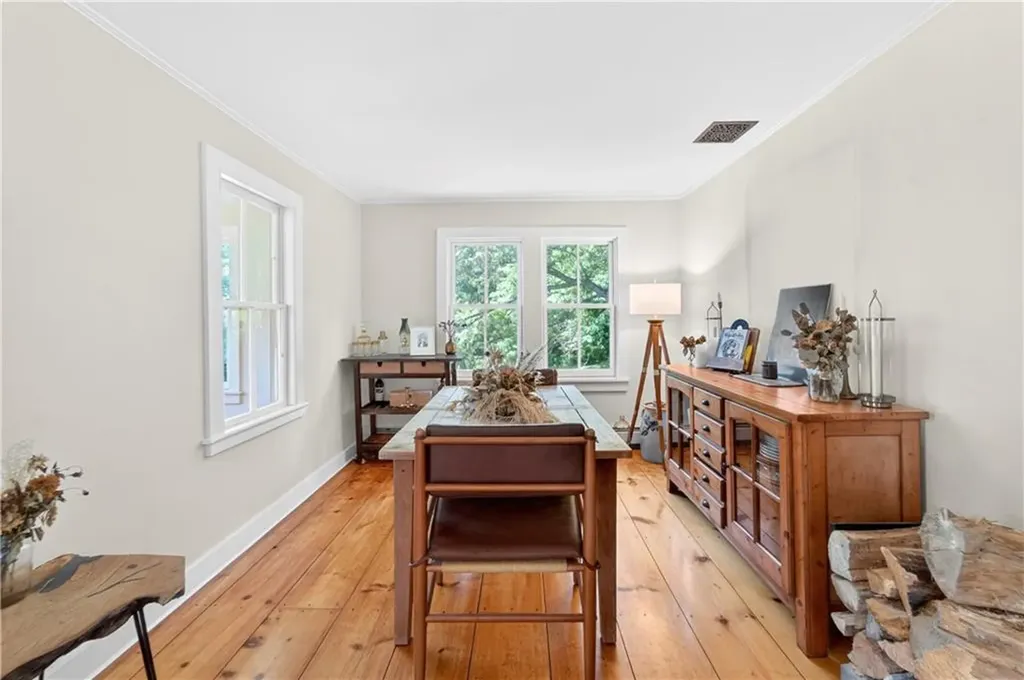 108 Oak Street Hopkinton RI 02804