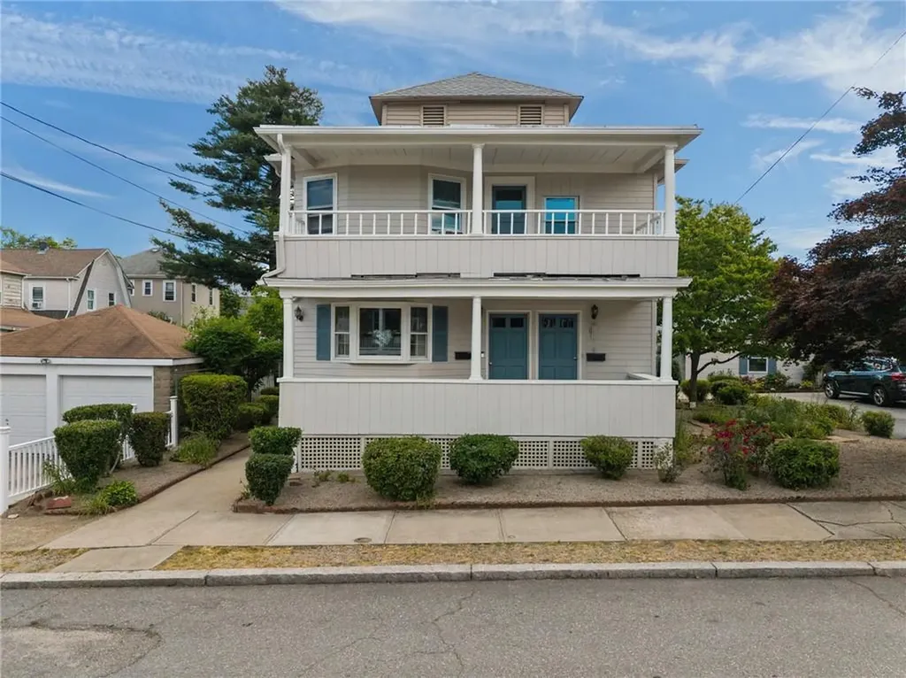 10 Denver Avenue Cranston RI 02905