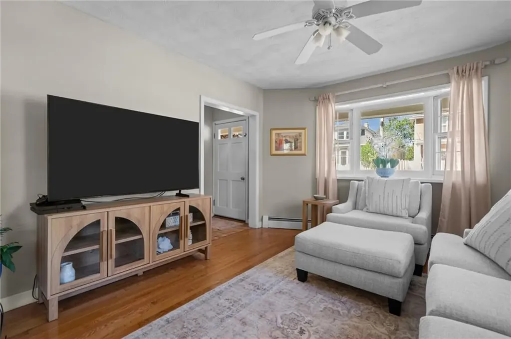 10 Denver Avenue Cranston RI 02905