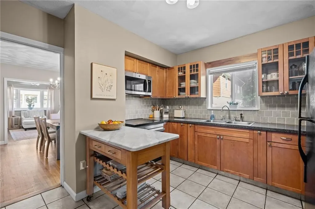 10 Denver Avenue Cranston RI 02905