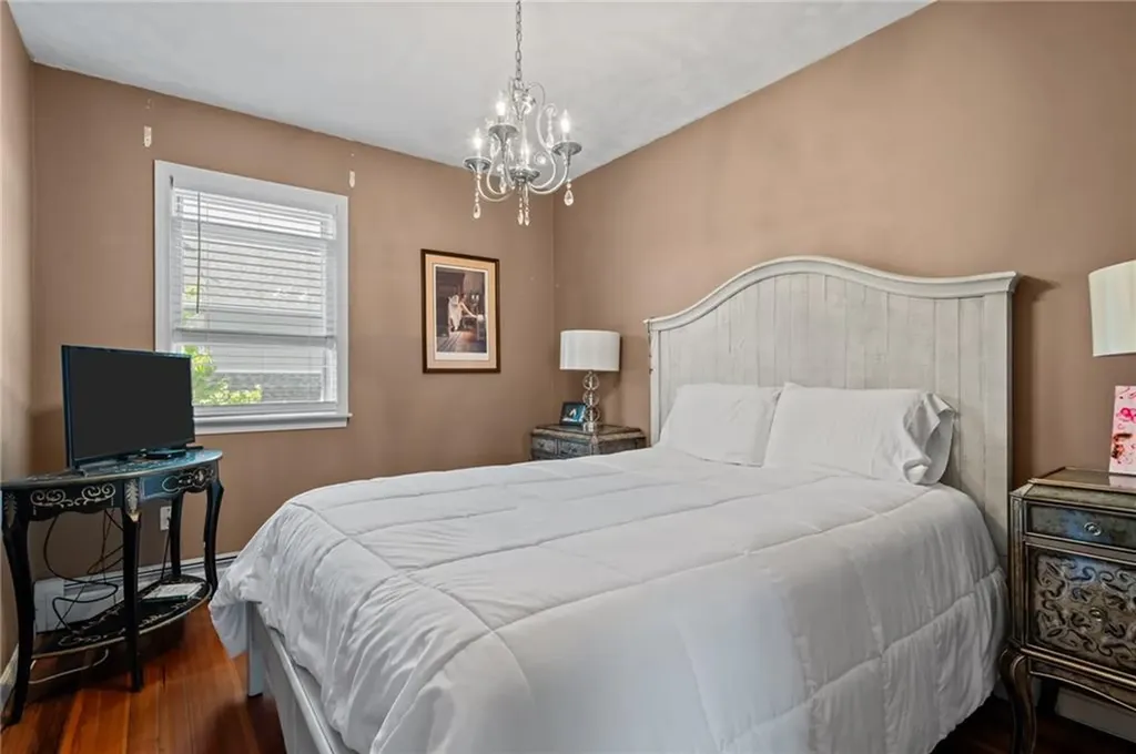 10 Denver Avenue Cranston RI 02905