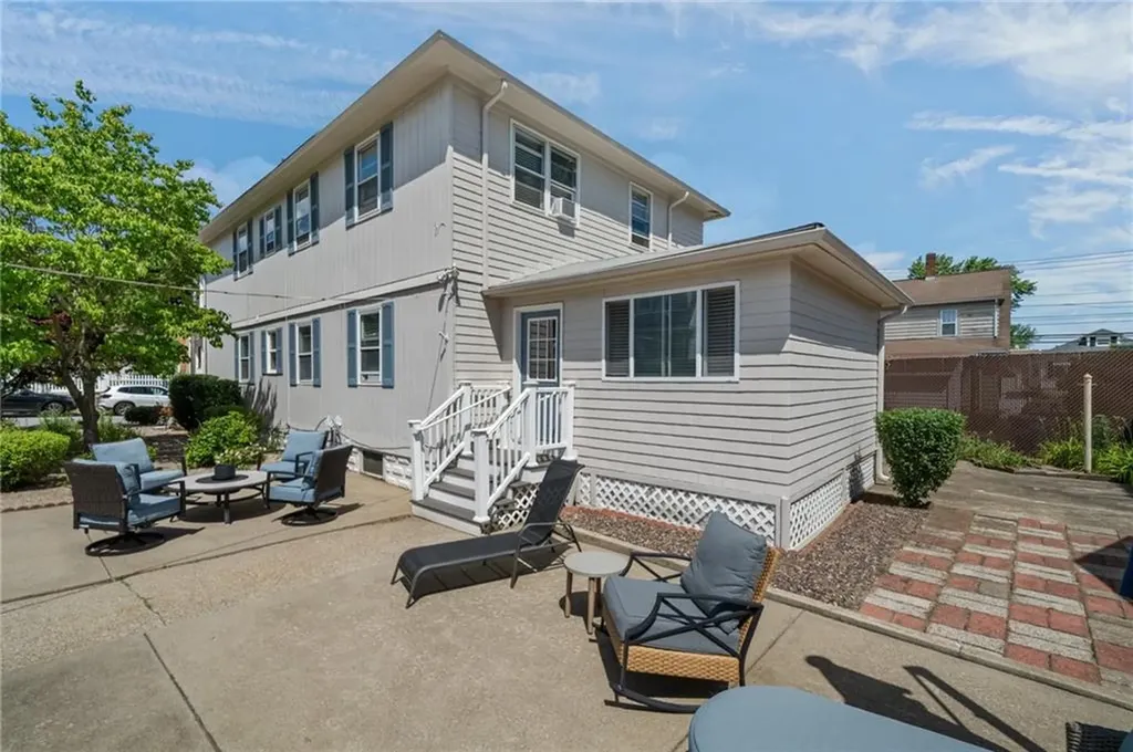 10 Denver Avenue Cranston RI 02905