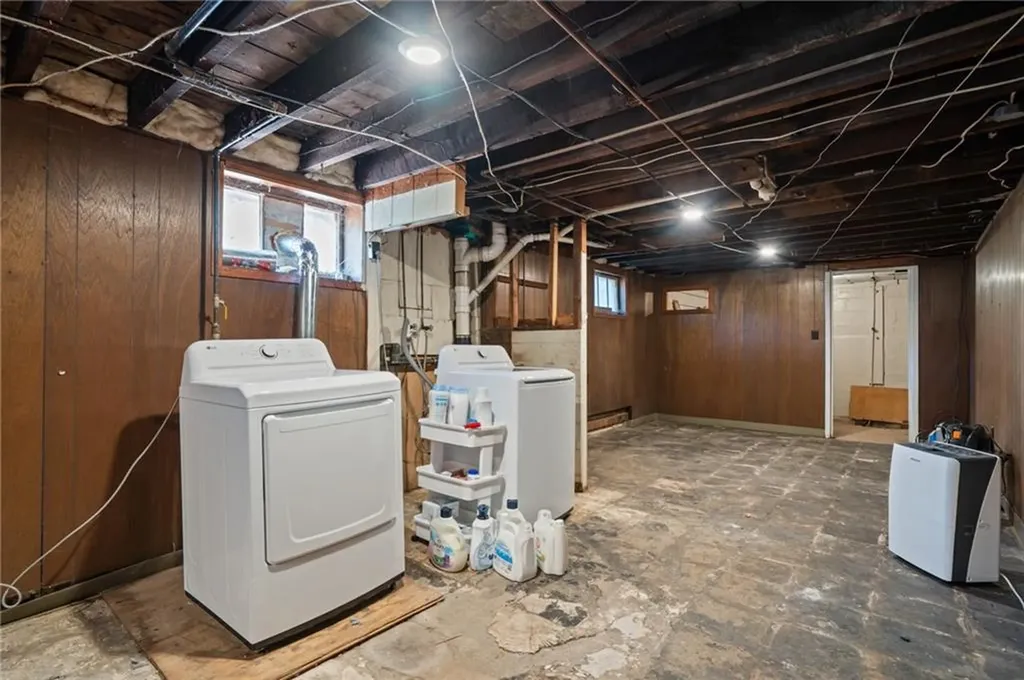 10 Denver Avenue Cranston RI 02905