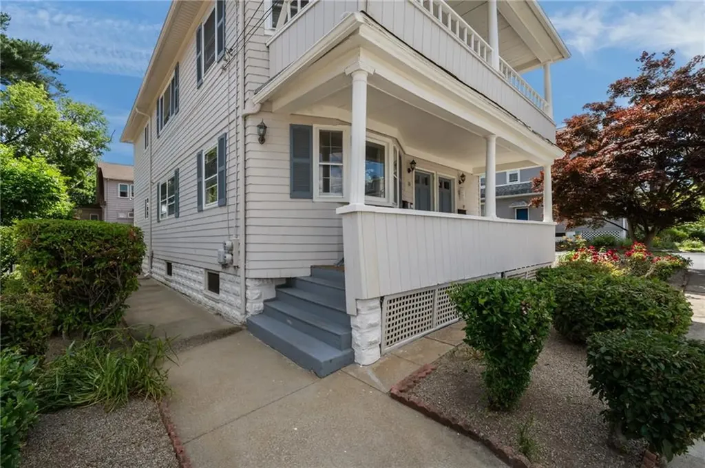 10 Denver Avenue Cranston RI 02905