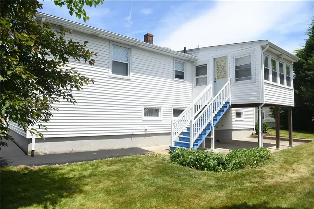 20 Bicentennial Way North Providence RI 02911