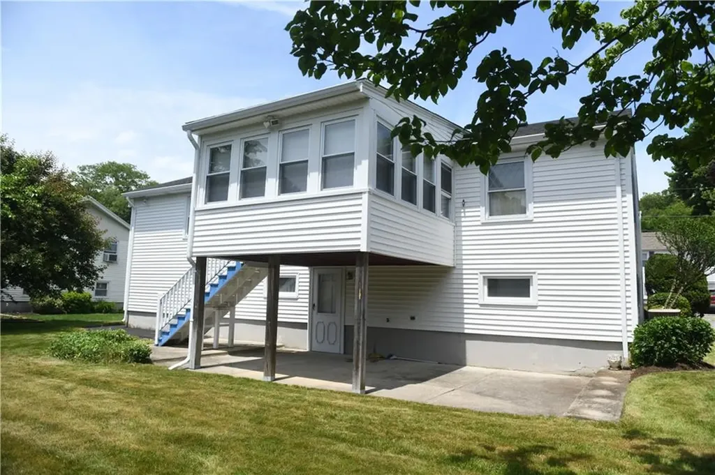 20 Bicentennial Way North Providence RI 02911