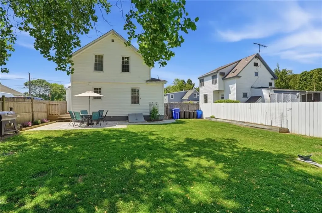 34 Lake Avenue Barrington RI 02806