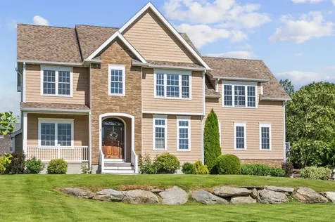 131 Greystone Terrace Portsmouth RI 02871