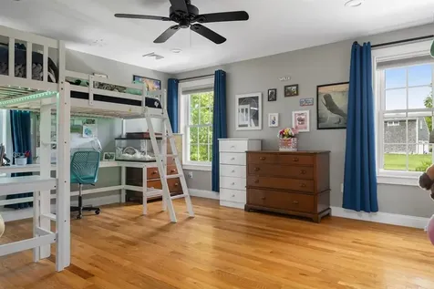 131 Greystone Terrace Portsmouth RI 02871