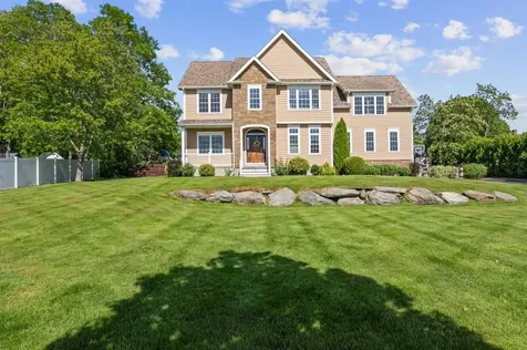 131 Greystone Terrace Portsmouth RI 02871