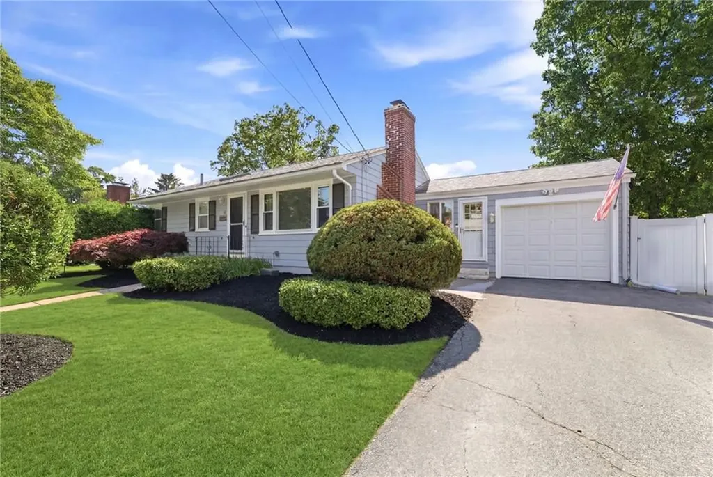 81 Mount View Drive Cranston RI 02920